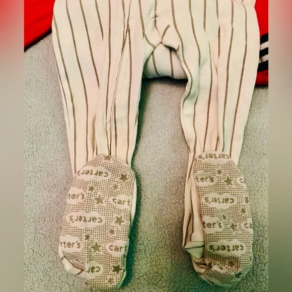 Carter’s HUNK “MVP” patch, sleep/play zip up onesie long sleeve footies - Picture 3 of 5